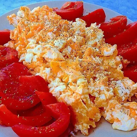 The Aigli Konukevi Lefkáda